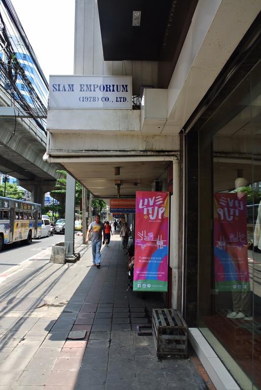Liveitup Asok By D Varee Bangkok Exterior foto