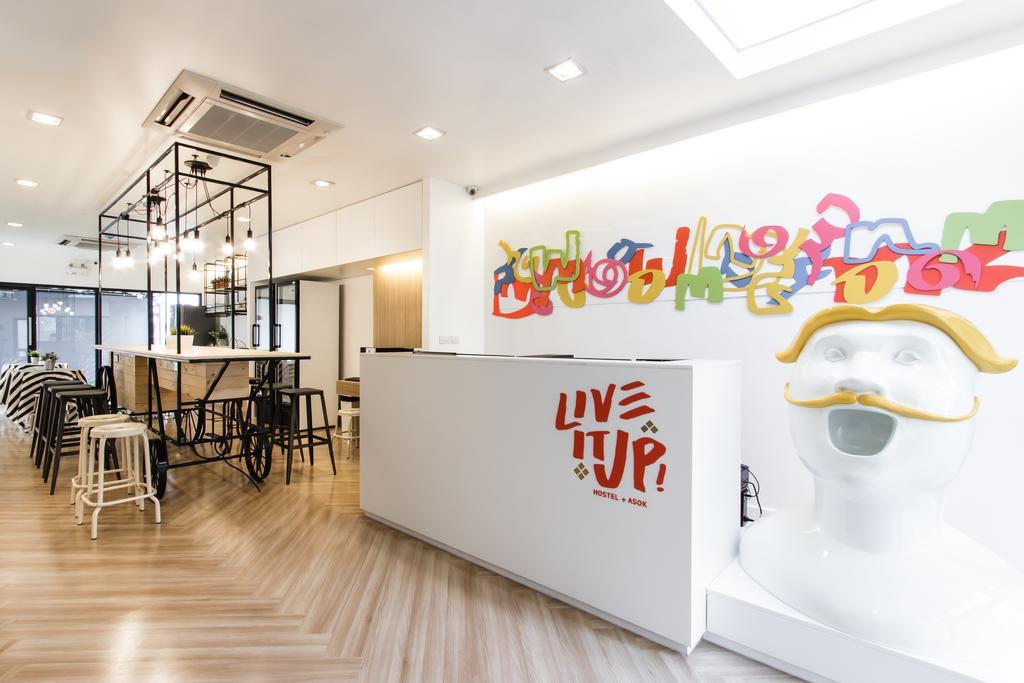 Liveitup Asok By D Varee Bangkok Exterior foto