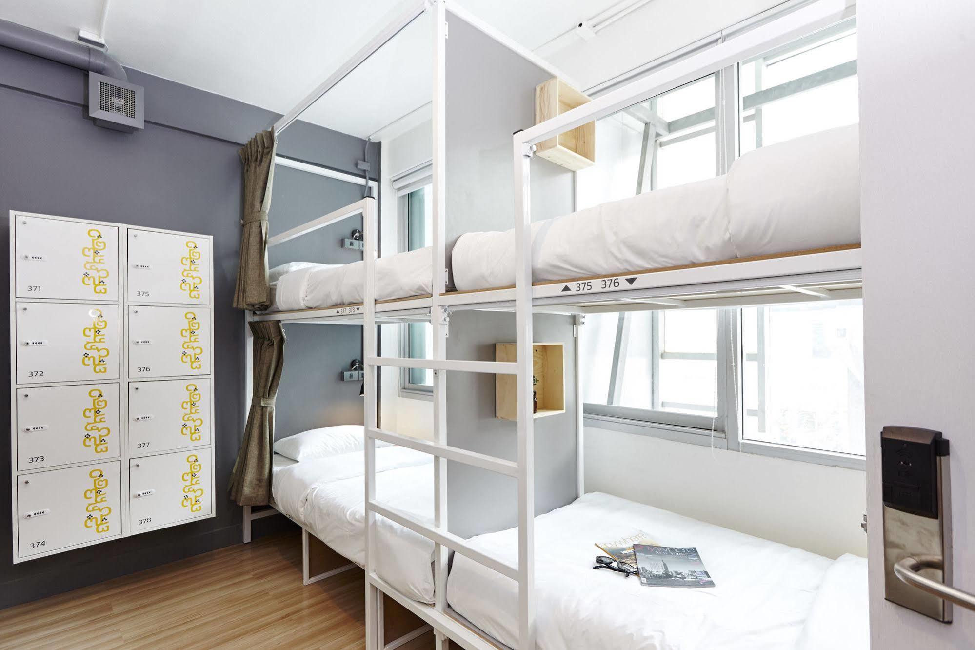 Liveitup Asok By D Varee Bangkok Exterior foto