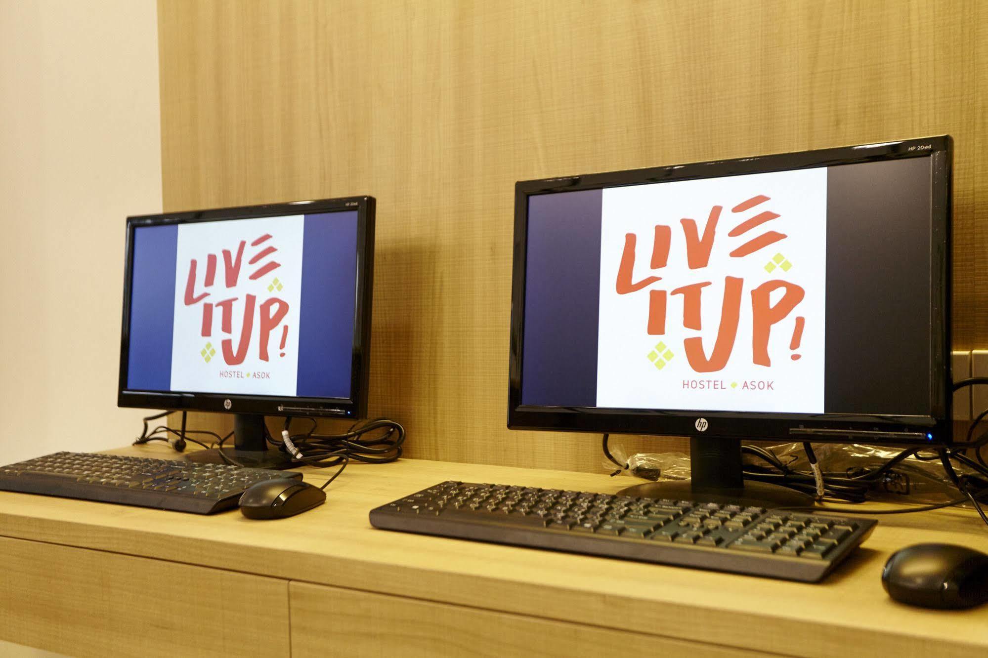 Liveitup Asok By D Varee Bangkok Exterior foto